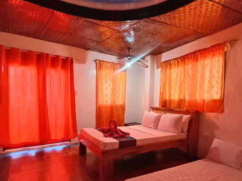 Accommodation: Cattleya Small
