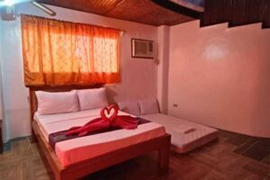 Accommodation: Cattleya Small