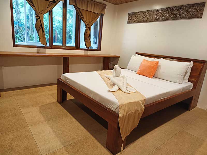 Accommodation: Kingfisher
